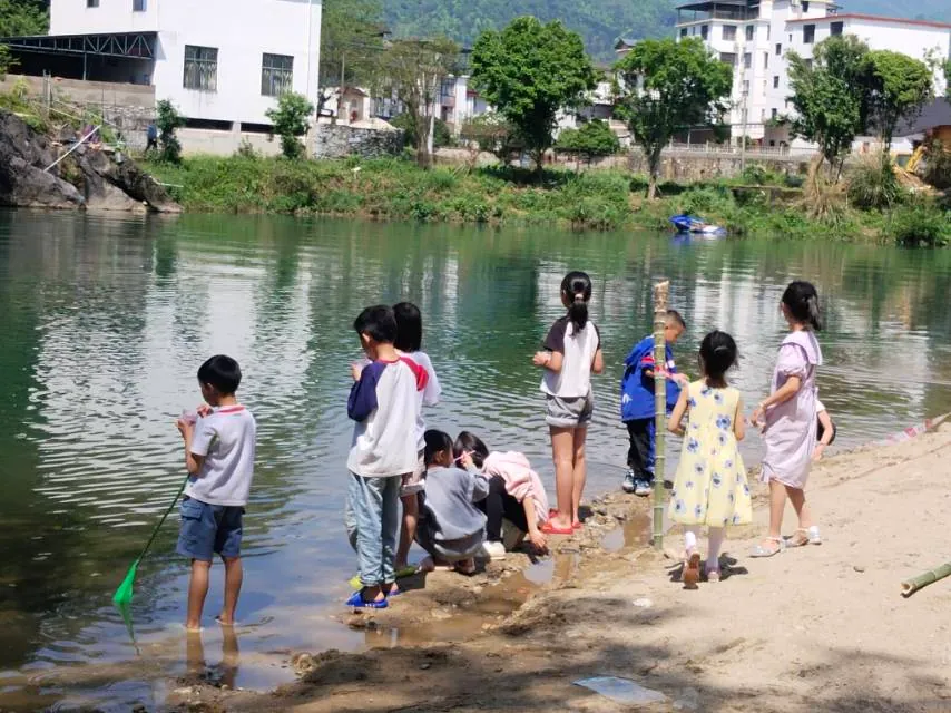 抱财丘徒步沿线环境实拍 1